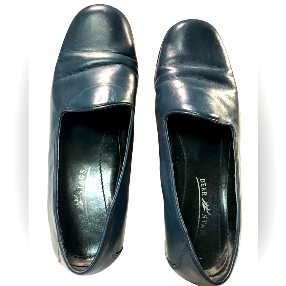 Deer Stags Sz 8 1/2 navy blue flats